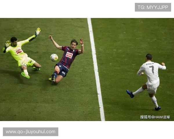 全面解析足球拨射技巧关键动作与实战应用全方位详细图解教学指南